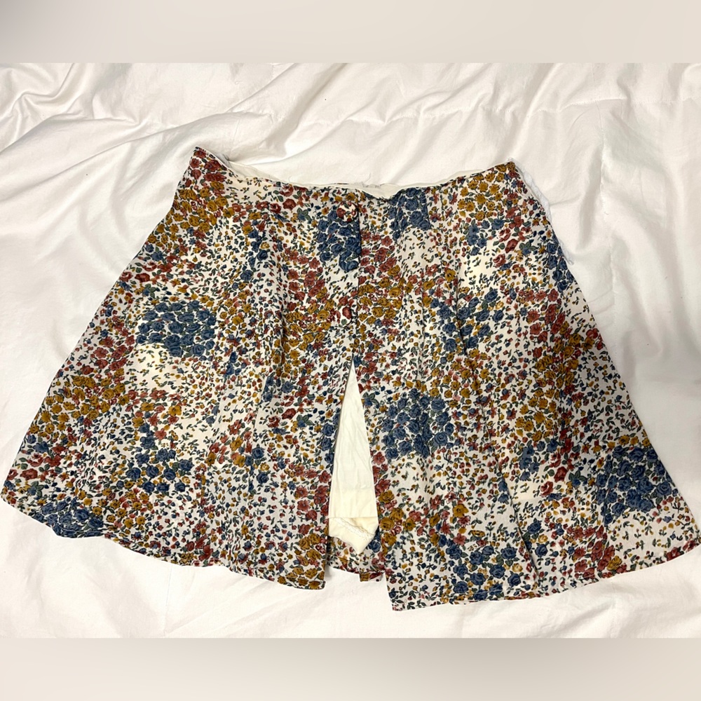 Vintage contempo casuals skorts.